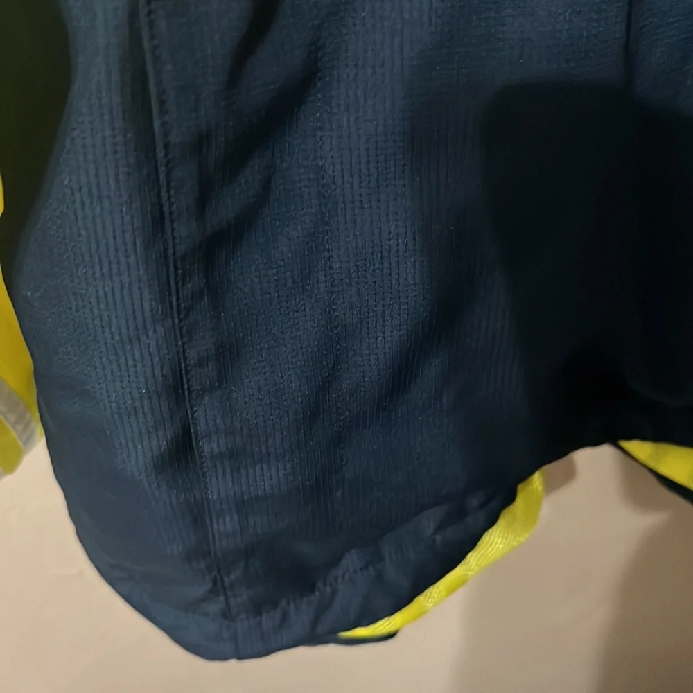 Adidas men’s medium yellow and navy hooded windbreaker